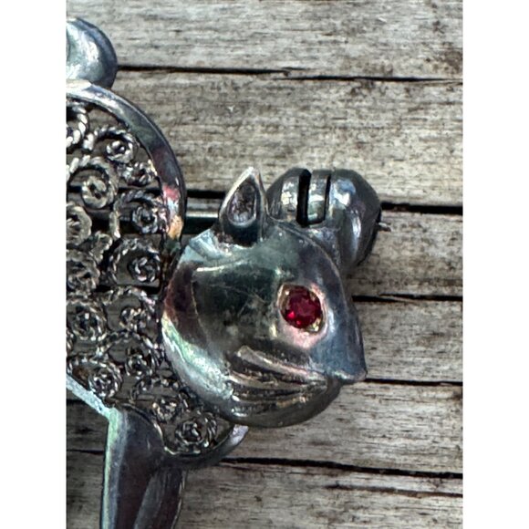 Vintage Sterling Silver Cat Pin Brooch With Red Rhinestone Eye - Picture 2 of 6